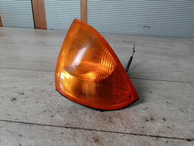 SUZUKI SWIFT 96-05 Jobb első irányjelző