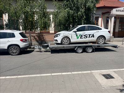 Lada Vesta 1.6i bontott alkatrészei