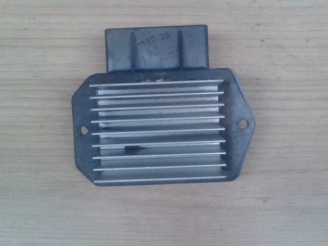 TOYOTA Corolla Verso 02.01.01-04.05.31 Fűtőmotor előtét ellenállás  1. kép