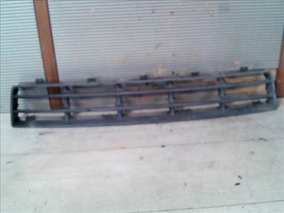 VOLKSWAGEN GOLF IV. Első lökhárító alsó díszrács