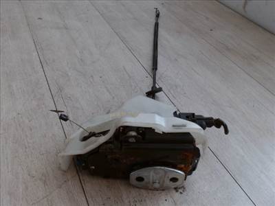 VOLKSWAGEN jetta 2005.05 - 2010.12 jobb hátsó ajtó zárszerkezet központi záras