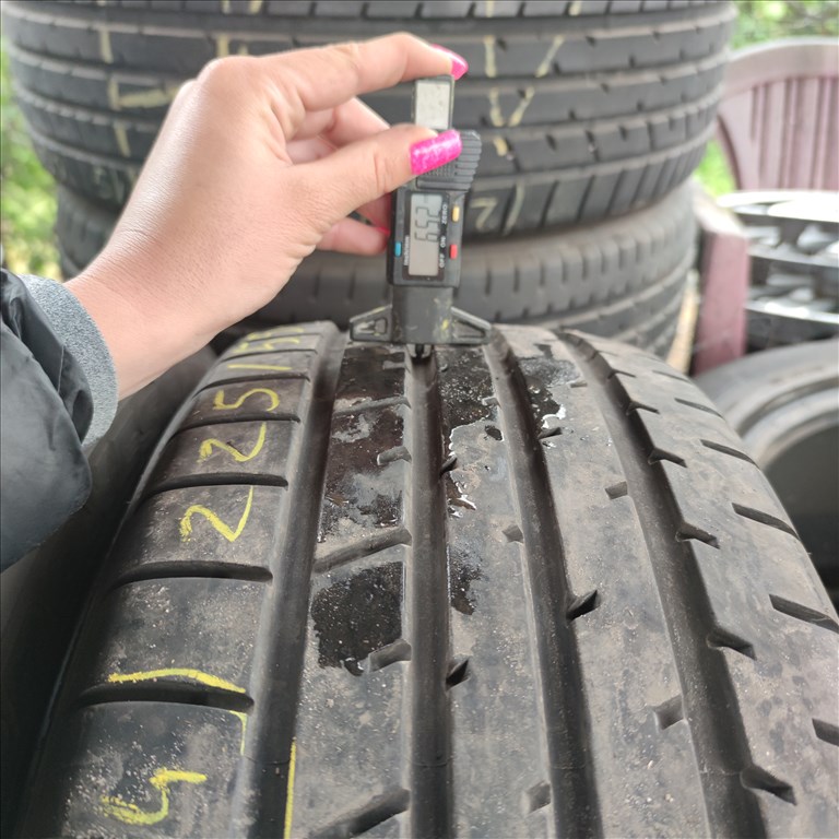 225/55 R19 Toyo nyári gumi 110000ft a 4db/134/ 1. kép