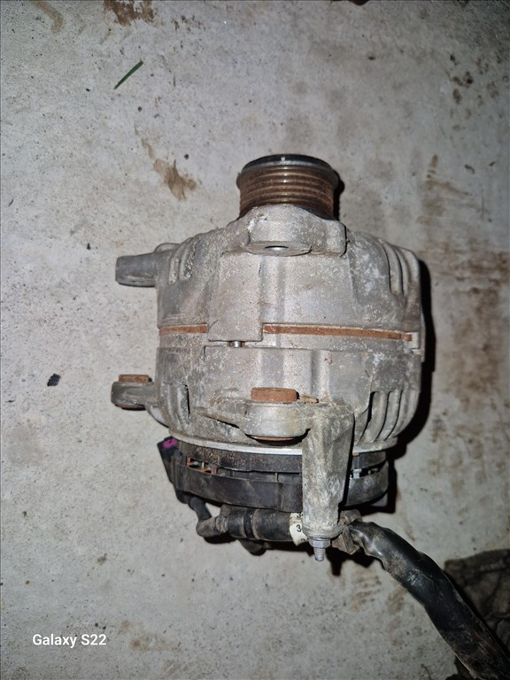 Audi A4 (B6/B7) generátor  06f903023 1. kép