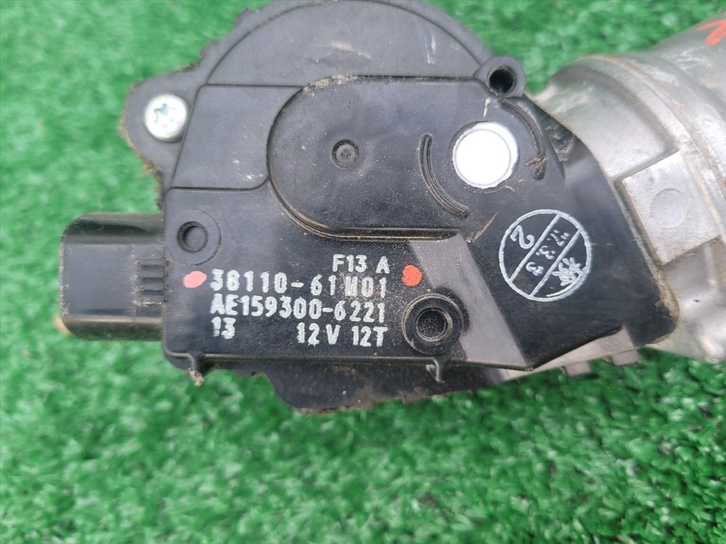 SUZUKI SX4 S-Cross II Első Ablaktörlő Motor 3811061M01 3. kép