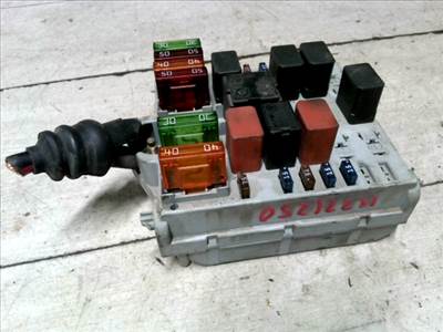 ALFA ROMEO ROMEO 147 00.10-04.10 Biztosítéktábla BCM BSI BSM SAM GEM modul 