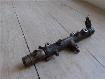 AUDI A6 2004.05 - 2008.09 Közösnyomócső Common Rail cső