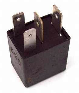 DAEWOO LANOS -01 RELÉ