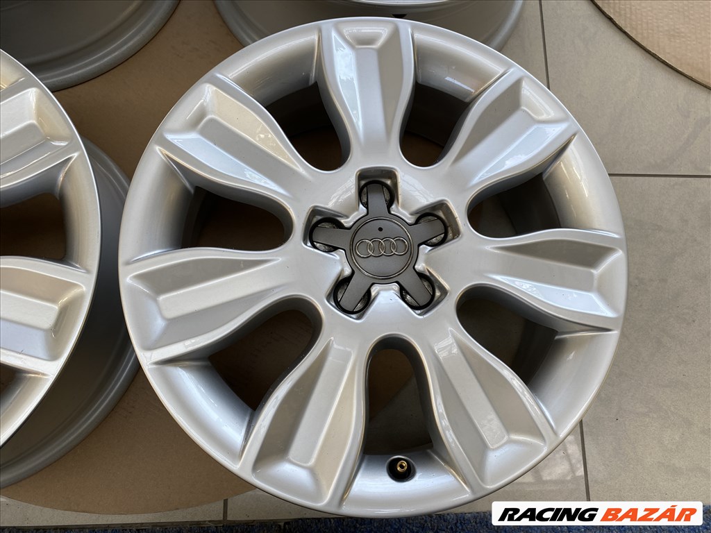 (3139)  Audi 16 gyári alufelni felni, 5x100, A1 A2 4. kép