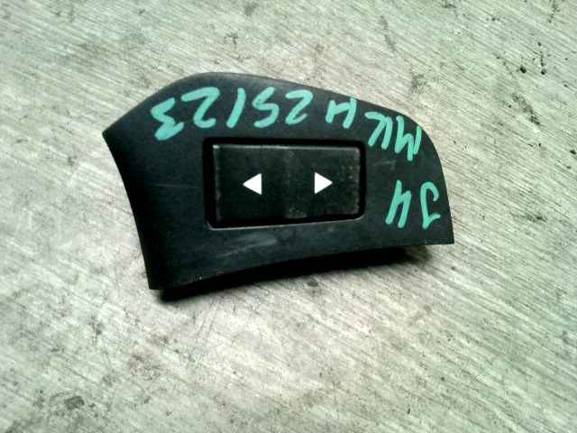 FIAT STILO 01.09-06.12 Jobb hátsó ablakemelő kapcsoló 1. kép