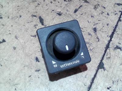 LANDROVER FREELANDER 98-04 Elektromos tükör állító kapcsoló