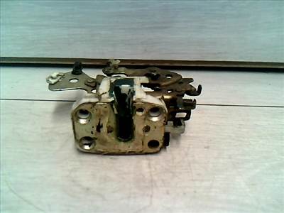 MAZDA 121 90.12.01-96.02.28 Bal hátsó ajtó zárszerkezet központi záras