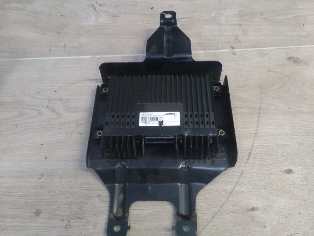 MAZDA 6 02-05 Audio Hifi erősítő  1. kép