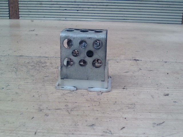 OPEL ASTRA G 97-04 Fűtőmotor előtét ellenállás  1. kép