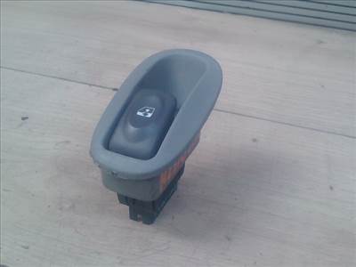 RENAULT MEGANE SCENIC 99-03 Jobb hátsó ablakemelő kapcsoló