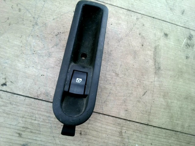 RENAULT SCENIC 03-06 Jobb hátsó ablakemelő kapcsoló 1. kép