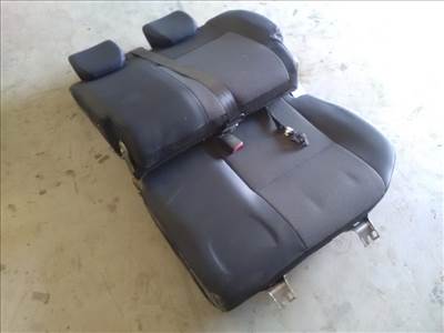 SUZUKI SX4 Hátsó ülés