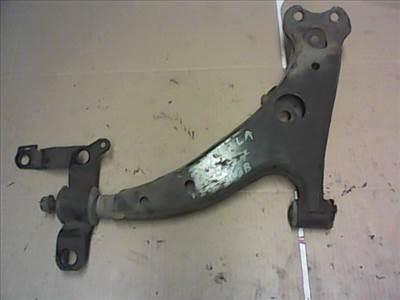 TOYOTA COROLLA AE/EE 92.05-97.04 Jobb első lengőkar