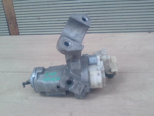 TOYOTA Corolla Verso 02.01.01-04.05.31 Gyújtáskapcsoló 1. kép