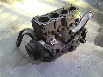 VOLKSWAGEN POLO VARIANT 97-01 Motor, diesel fűzött blokk hengerfej nélkül