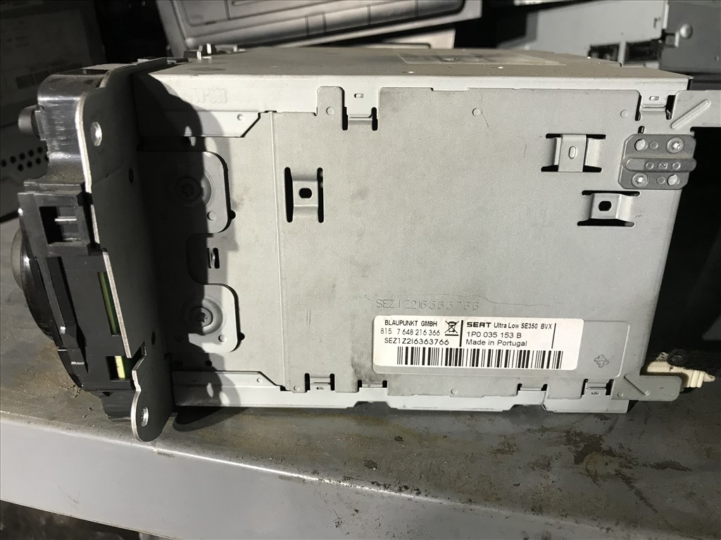 Seat León II 1P Facelift _ fejegység 1p0035153b 2. kép