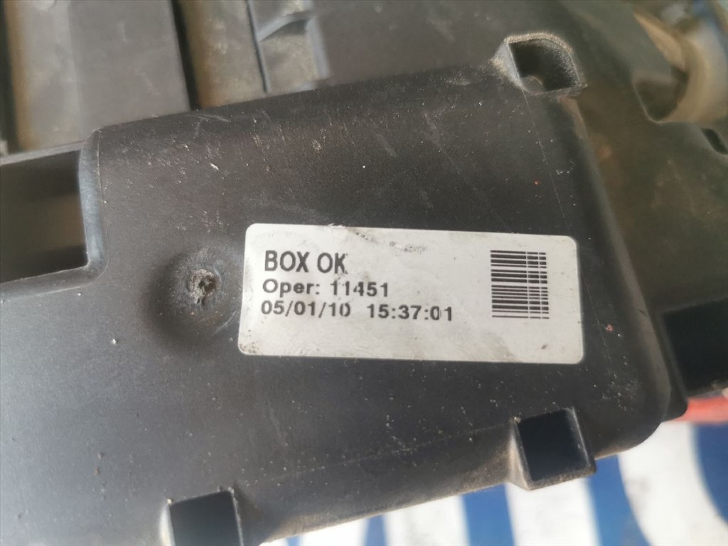 Opel Corsa D 1.3 CDTI OPEL CORSA D Biztosítéktábla Motortér  13299202 13246936 6. kép