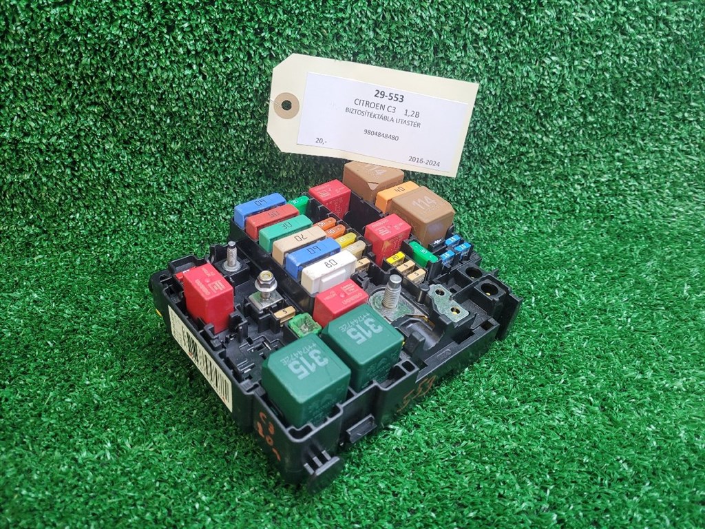 CITROËN C3 III Biztosítéktábla Utastér 9804848480 8066467 1. kép