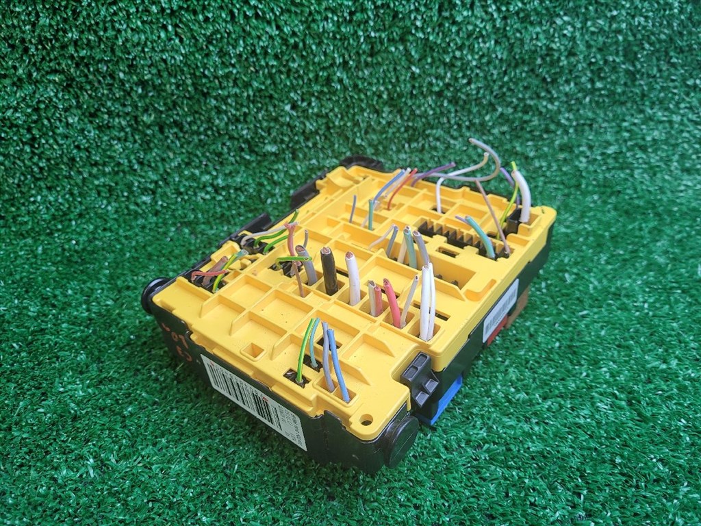 CITROËN C3 III Biztosítéktábla Utastér 9804848480 8066467 2. kép