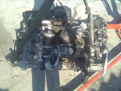 AUDI A6 2004.05 - 2008.09 Motor diesel fűzött blokk hengerfejjel