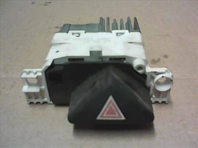 FORD FOCUS 98-04 ELAKADÁSJELZŐ KAPCSOLÓ