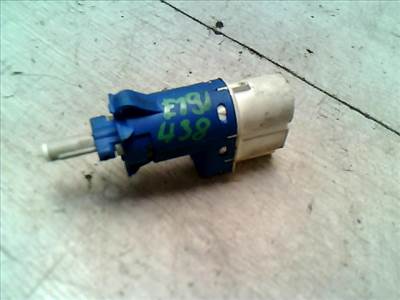 FORD TRANSIT 2006.04.01-2013.12.31 Féklámpa pedál kapcsoló