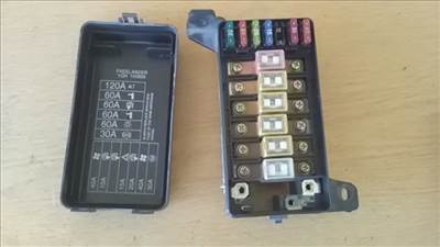 LANDROVER FREELANDER 98-04 Biztosítéktábla BCM BSI BSM SAM GEM modul 