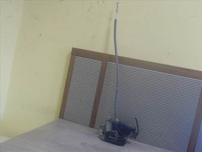 MERCEDES VANEO 01.09-05.09 Jobb első ajtó zárszerkezet központizáras