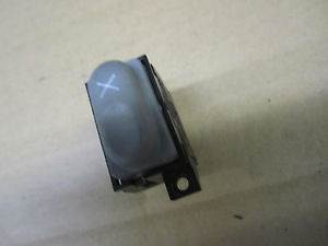 RENAULT MEGANE SCENIC 99-03 Ablakemelő kapcsoló pozíció független