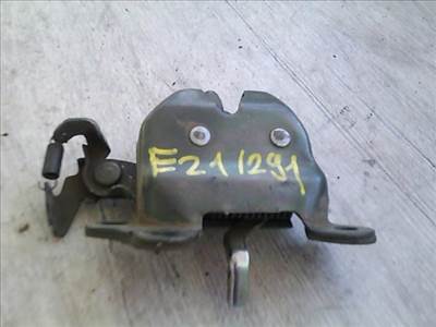 SUZUKI SWIFT 96-05 Csomagtér ajtó zárszerkezet