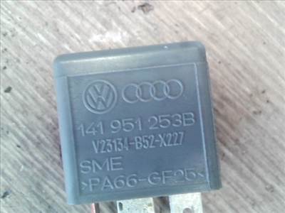 VOLKSWAGEN passat 00.11-05.02 b5.5 relé