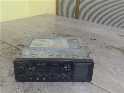 VOLKSWAGEN T4 -96 Autórádió