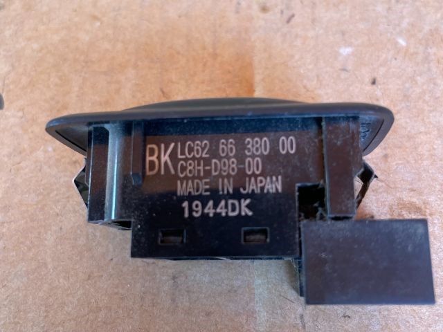 Mazda MPV (LW) MAZDA MPV Jobb hátsó Ablakemelő Kapcsoló 1944dk 3. kép