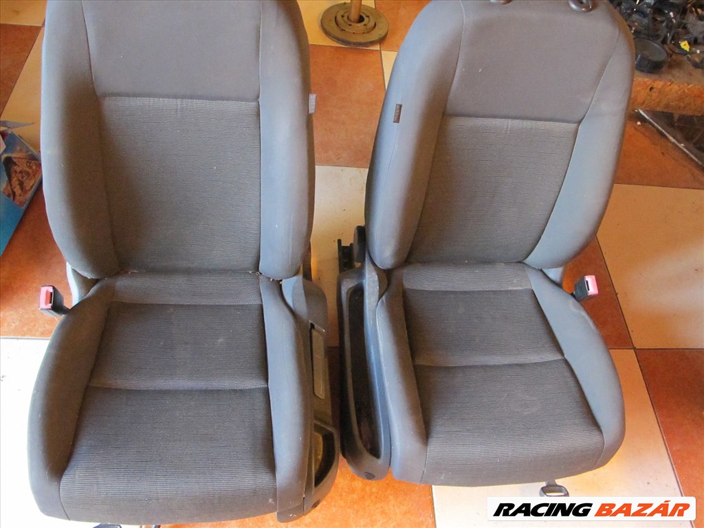  Golf Plus, Golf V,  Touran I csomagtér ajtó zár  3. kép