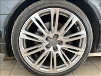 Audi 20" használt (gyári felni) rajta 255/35 újszerű Hankook nyári gumi