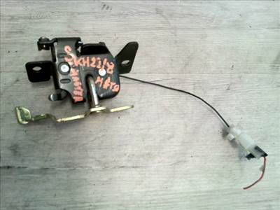 MAZDA DEMIO 98.08-00.05 Csomagtér ajtó zárszerkezet