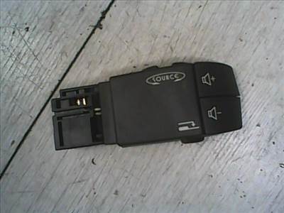 RENAULT LAGUNA 00-05 Rádió kapcsoló