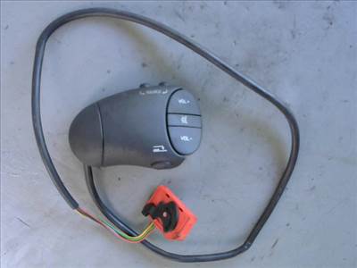 RENAULT THALIA 02.03-08.10 Rádió kapcsoló