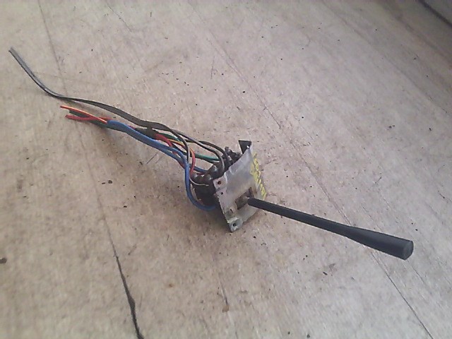 TRABANT 601 Kormánykapcsoló jobb ablaktörlő 1. kép