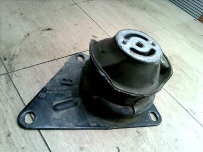 VOLKSWAGEN POLO III. 94-99 Motortartó gumibak jobb