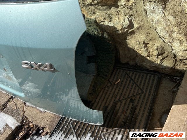 SUZUKI SX4 Csomagtérajtó (Részeivel)  4. kép