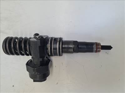 Volkswagen Bora 1.9 PDTDI AJM porlasztó (22414) 038130073f