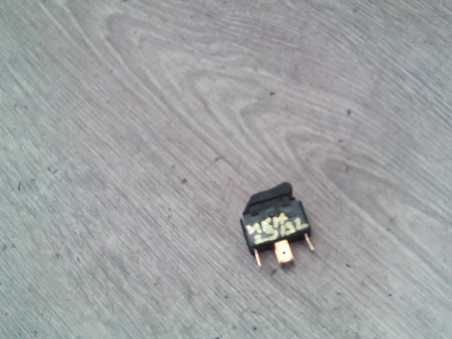 AUDI A4 98-01 Jobb első ablakemelő kapcsoló 1. kép