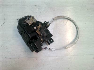 AUDI A6 97-04 Bal első ajtó zárszerkezet központi záras