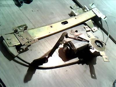 FORD EXPLORER 1995-2001 Bal hátsó ablakemelő szerkezet