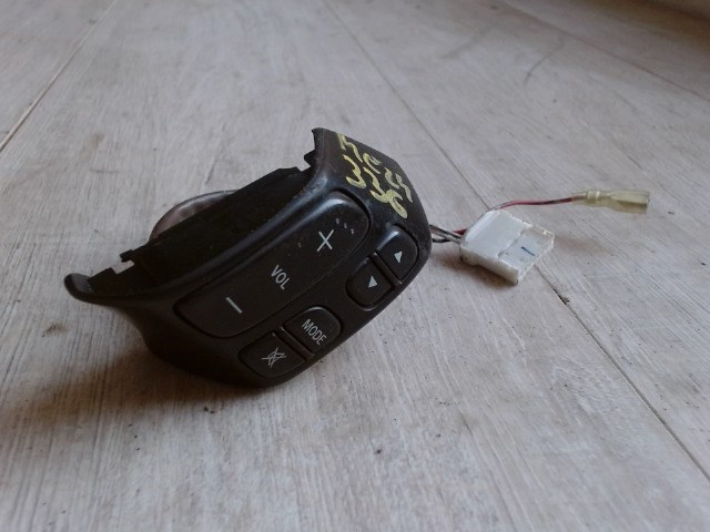 MAZDA MPV 99-05 Rádió kapcsoló 1. kép